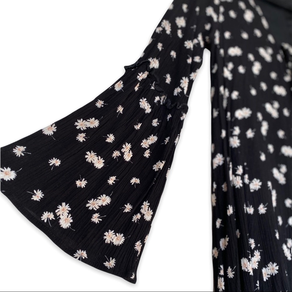 SOLD | Vestique | Bohemian Floral Dress | Small - Picture 3 of 5